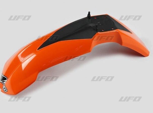 Garde-boue avant UFO orange idéal pour les courses de boue en KTM SX 65