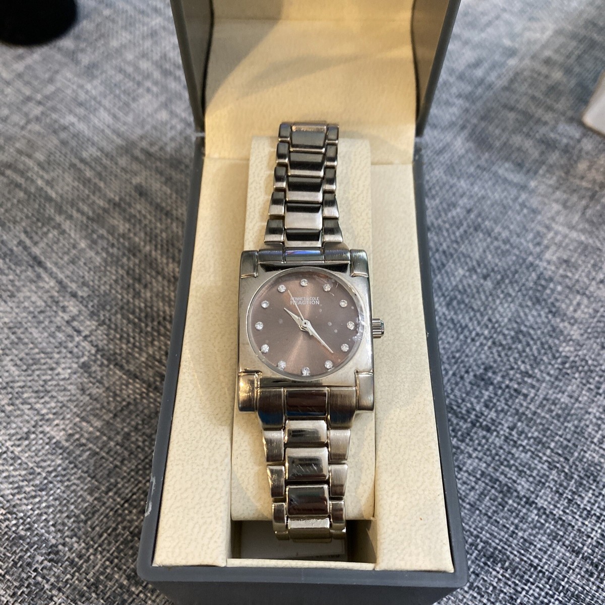 Kenneth Cole Reaction A126-11 F3562621 Quartz Ladies Watch St