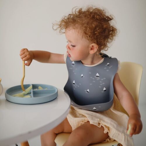 mushie Silicone Suction Plate | BPA-Free Non-Slip Design (Powder Blue) - Picture 4 of 7