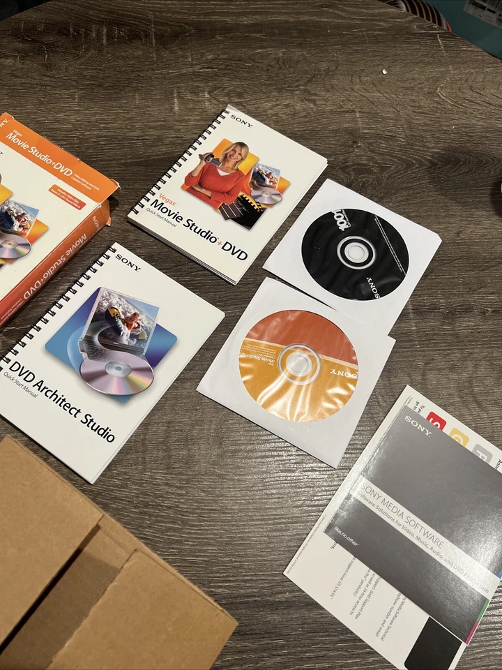 Sony Vegas Movie Studio + DVD Platinum Edition Windows XP - Image 2 of 2