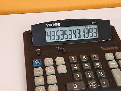 Victor Model 1200-3 Desktop Calculator With Adjustable Victor Model 1200-3 Desktop Calculator With Adjustable