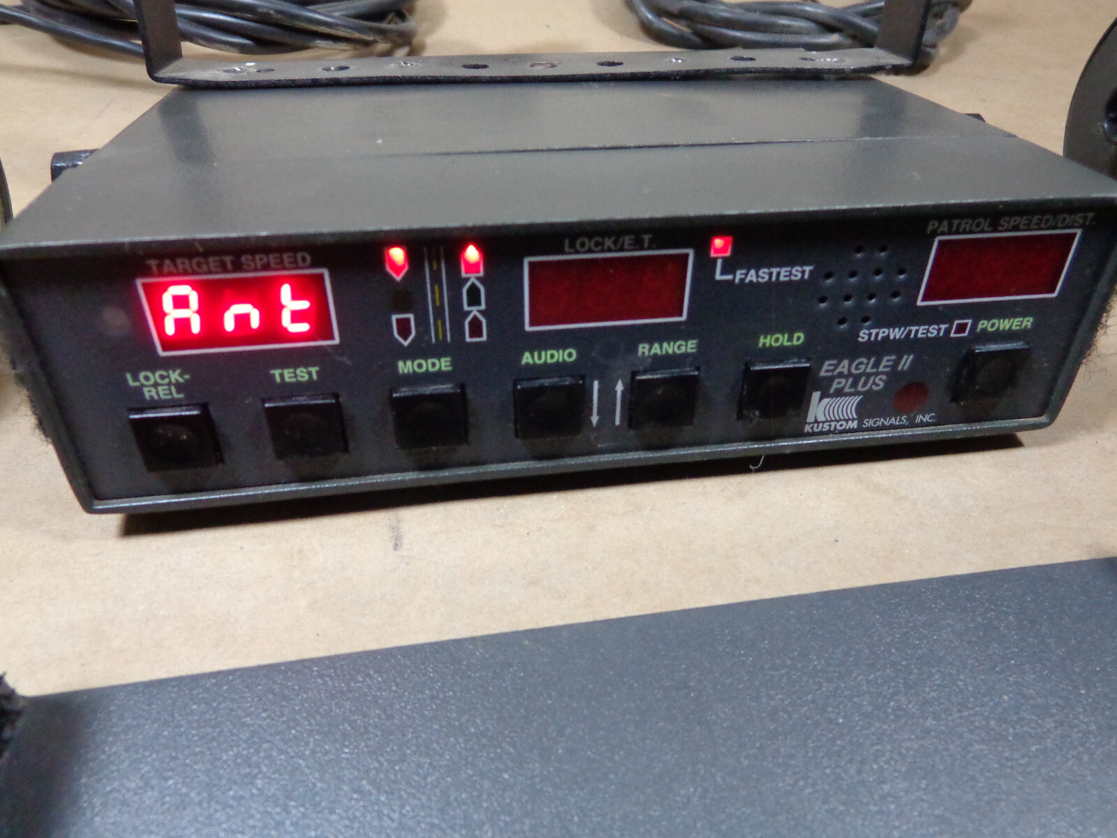 Kustom Eagle II Plus Dual K Band Police Radar unit COMPLETE PACKAGE