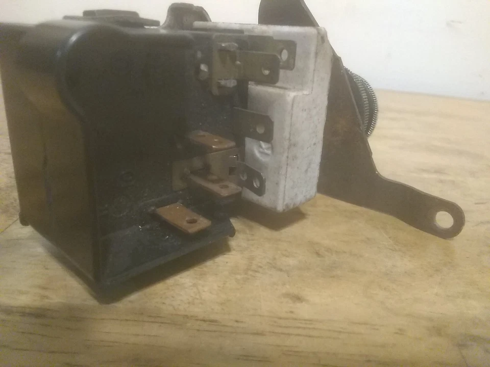 Interruptor de lámpara de faros gm cadillac 1973-1977 perilla de 7 terminales OEM Foto 4 de 4