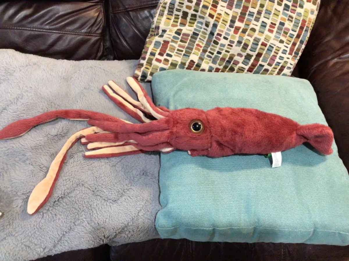 WILD REPUBLIC Giant Squid Plush Stuffed Toy Tentacles Red Tan 31 Large Eyes