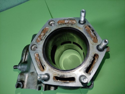 HONDA CRM 250 CRM250 MK1 CYLINDER - Picture 2 of 12