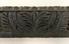 Années 1600 - ANCIEN PANNEAU GOTHIQUE EN BOIS DE CHÊNE SCULPTÉ ÉLÉMENT FEUILLAGE ARCHITECTURAL, 23"