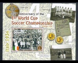 MODERN GEMS - Dominica 2005 - Soccer - Souvenir Stamp Sheet Scott 2553 - MNH