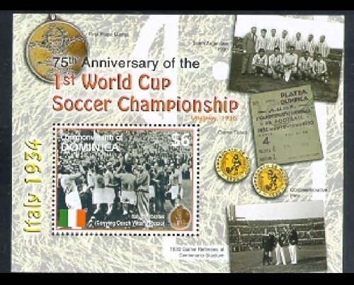 MODERN GEMS - Dominica 2005 - Soccer - Souvenir Stamp Sheet Scott 2553 - MNH