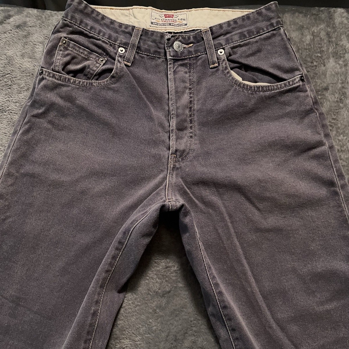 Vintage Levi’s 401 Jeans Men’s 28x29 Made in Israel Gray Straight Fit Denim  90s