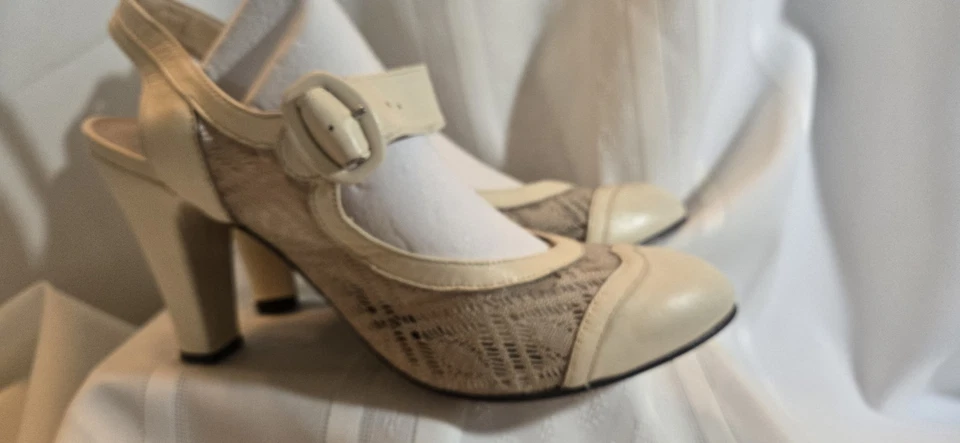 Re-Mix 经典复古 Lillie 鞋,零售价 228.00 美元全新。 — 第 4/4 张图片