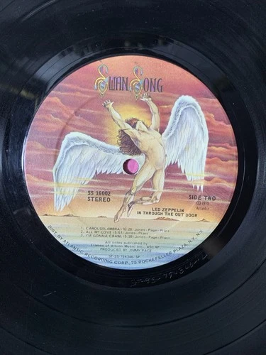 LED ZEPPELIN In Through The Out Door SWAN SONG LP 1st press Strawberry