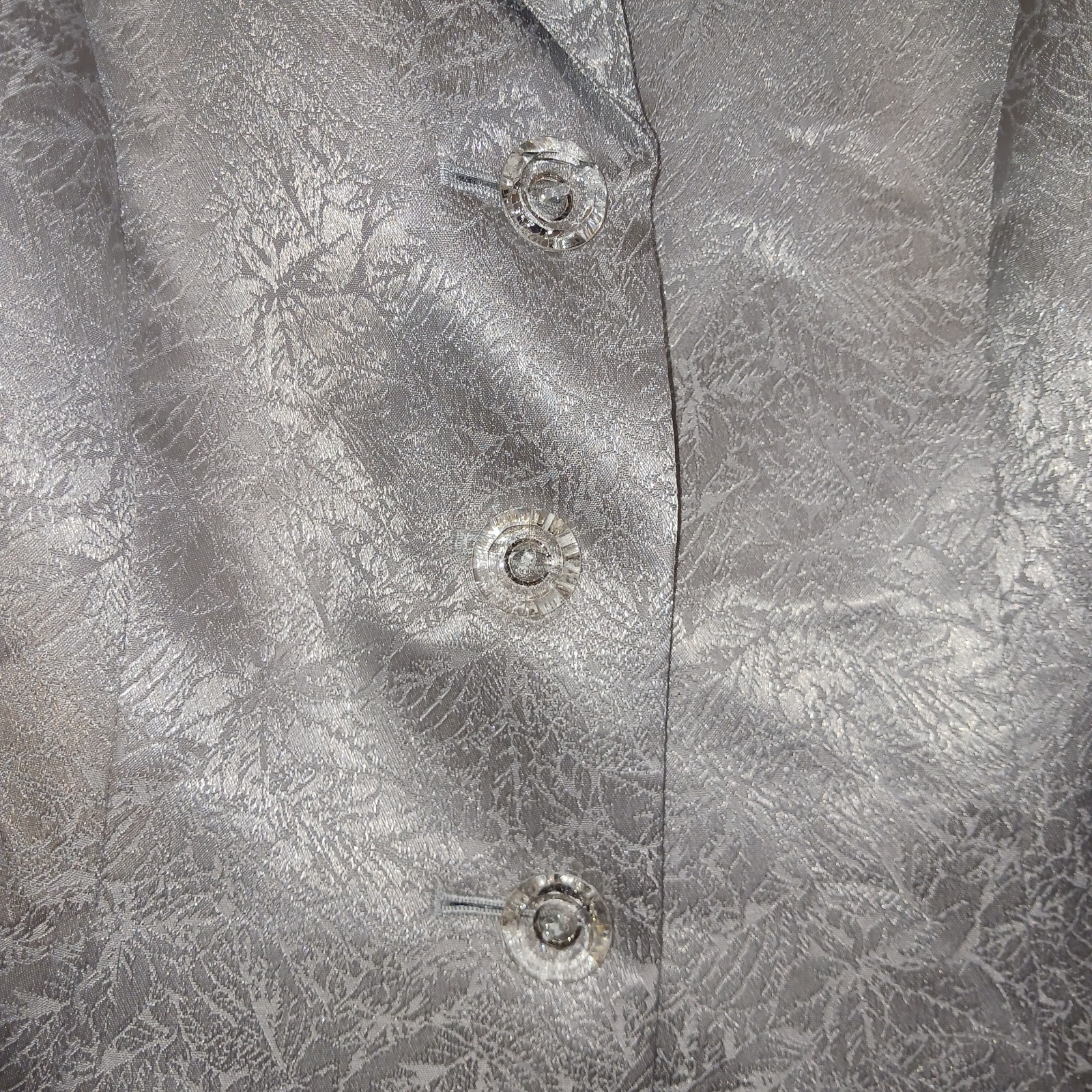 LE SUIT 2 Piece Size 12P Gray Shimmering Silver Collared Clear Button Skirt Set 