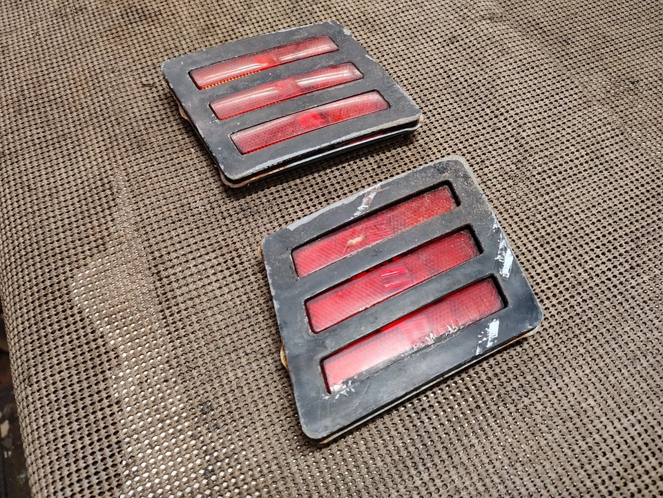 Pontiac Catalina Bonneville 1970 conjunto de luces de señalización laterales traseras ejecutivas Foto 2 de 4