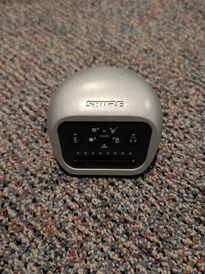 Shure MVi Digital Audio Interface with USB and Lightning Cable