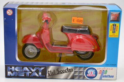 Die Cast Heavy Metal Old Scooter Globo 1/12
