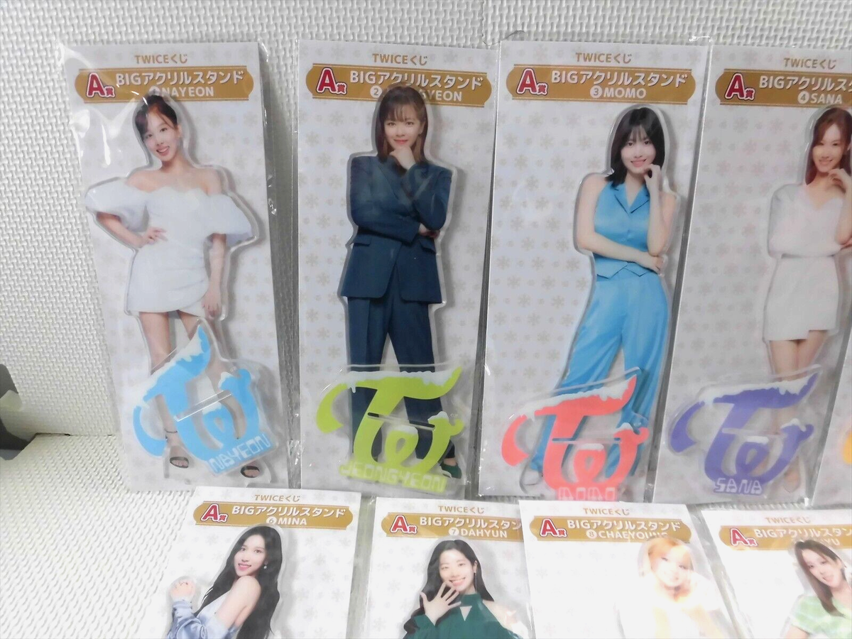 Twice Big Acrylic Stand Momo Nayeon Jihyo Sana Twice Kuji Japan 