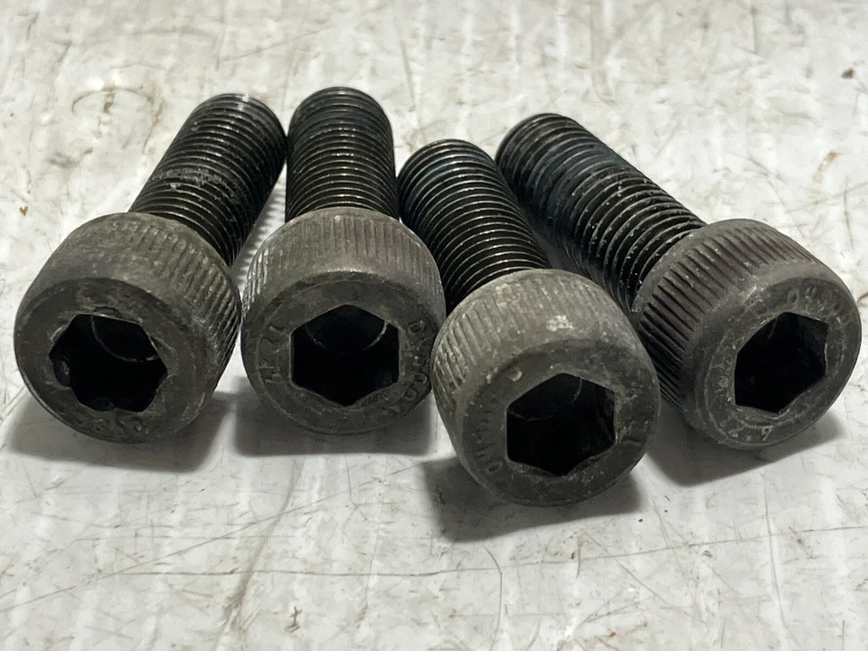 1997 Yamaha Royal Star 1300 Frame Enclosure, Brace, Top (Oem) Foto 2 de 4