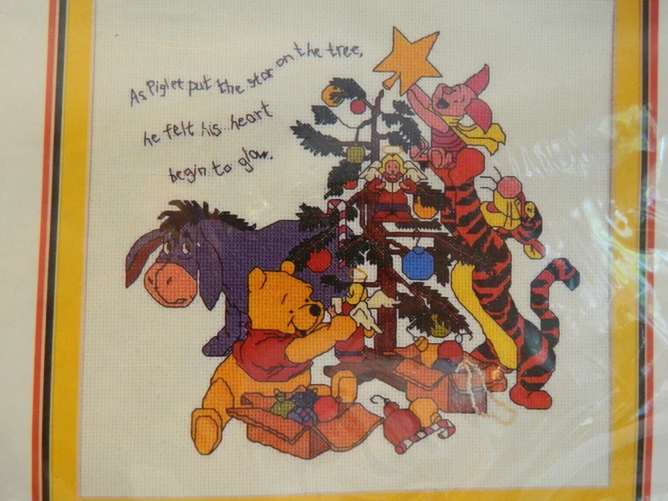 C-25 NUEVO CATÁLOGO DISNEY KIT PUNTO DE CRUZ CONTADO "NAVIDAD DE POOH" Foto 2 de 4