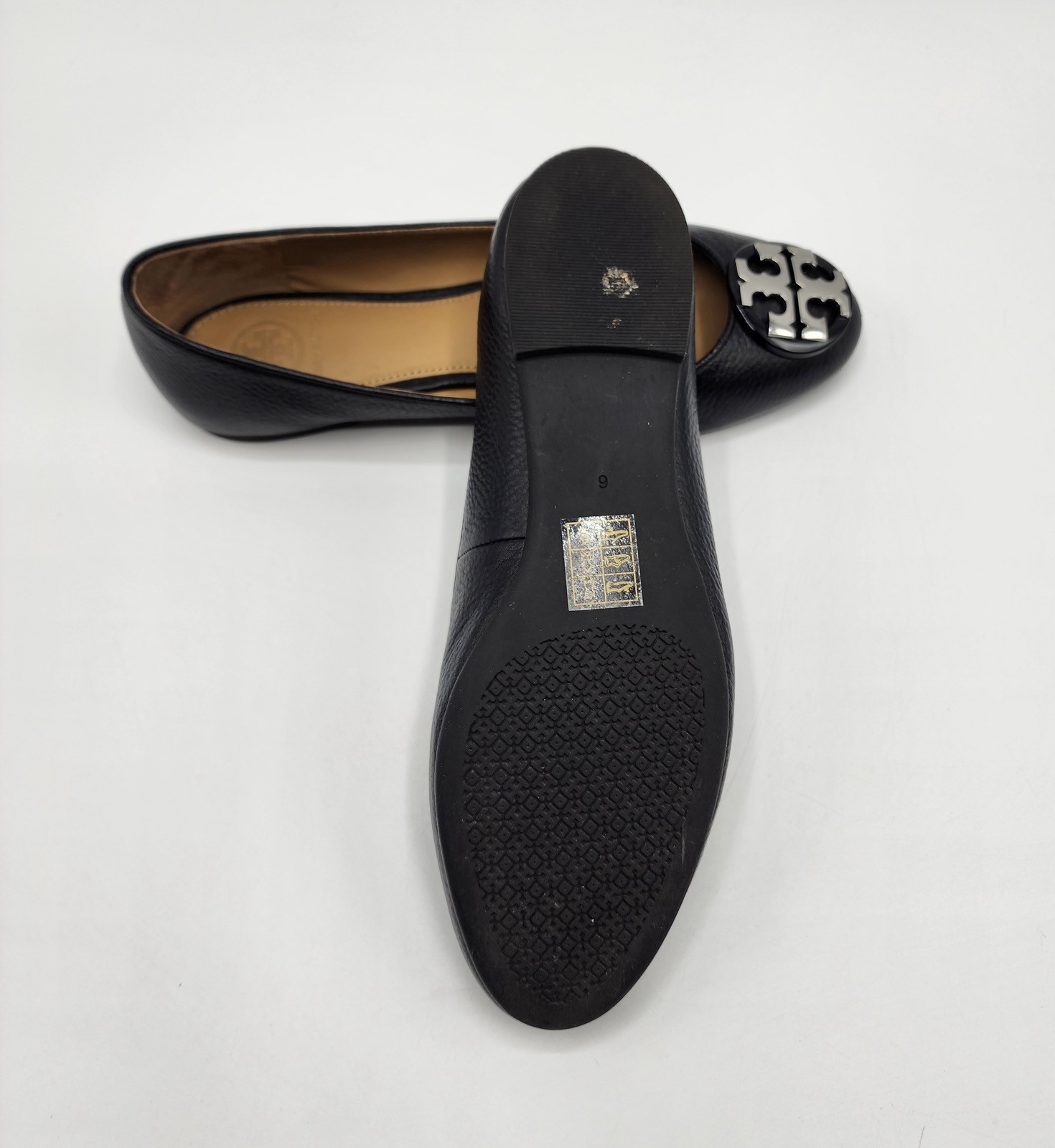 Tory Burch Claire Black Tumbled Leather Ballet Flats Sz 6 US Worn Once thumbnail 7