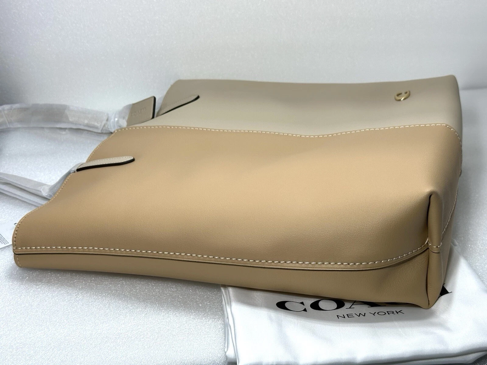 Coach Nomad Tote Bag In Colorblock Avorio North Tote Bag CN423 NUOVISSIMA