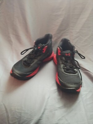 Size 5.5 - Under Armour Lockdown 6 Red Black