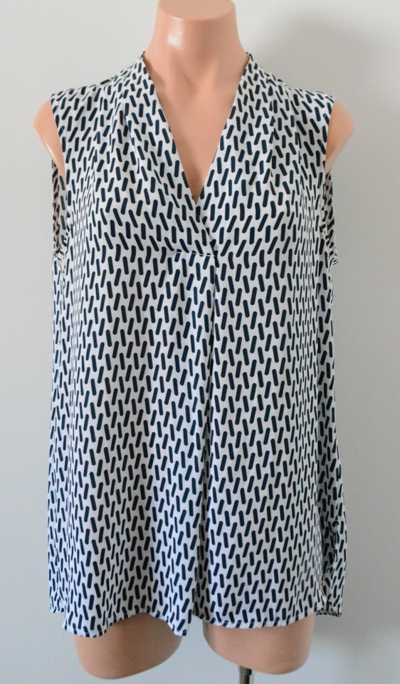 W Lane Top Womens Size 12 White blue Sleeveless Blouse
