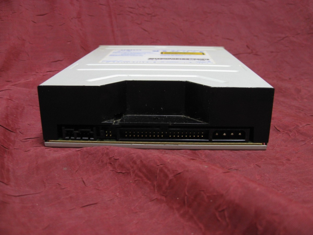 Samsung IDE SCR-3232 CD-Master 32E CD-Rom Drive Internal