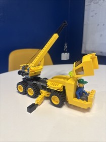 LEGO City 4668 Outrigger Construction Crane Partial w/ Minifigure 2004