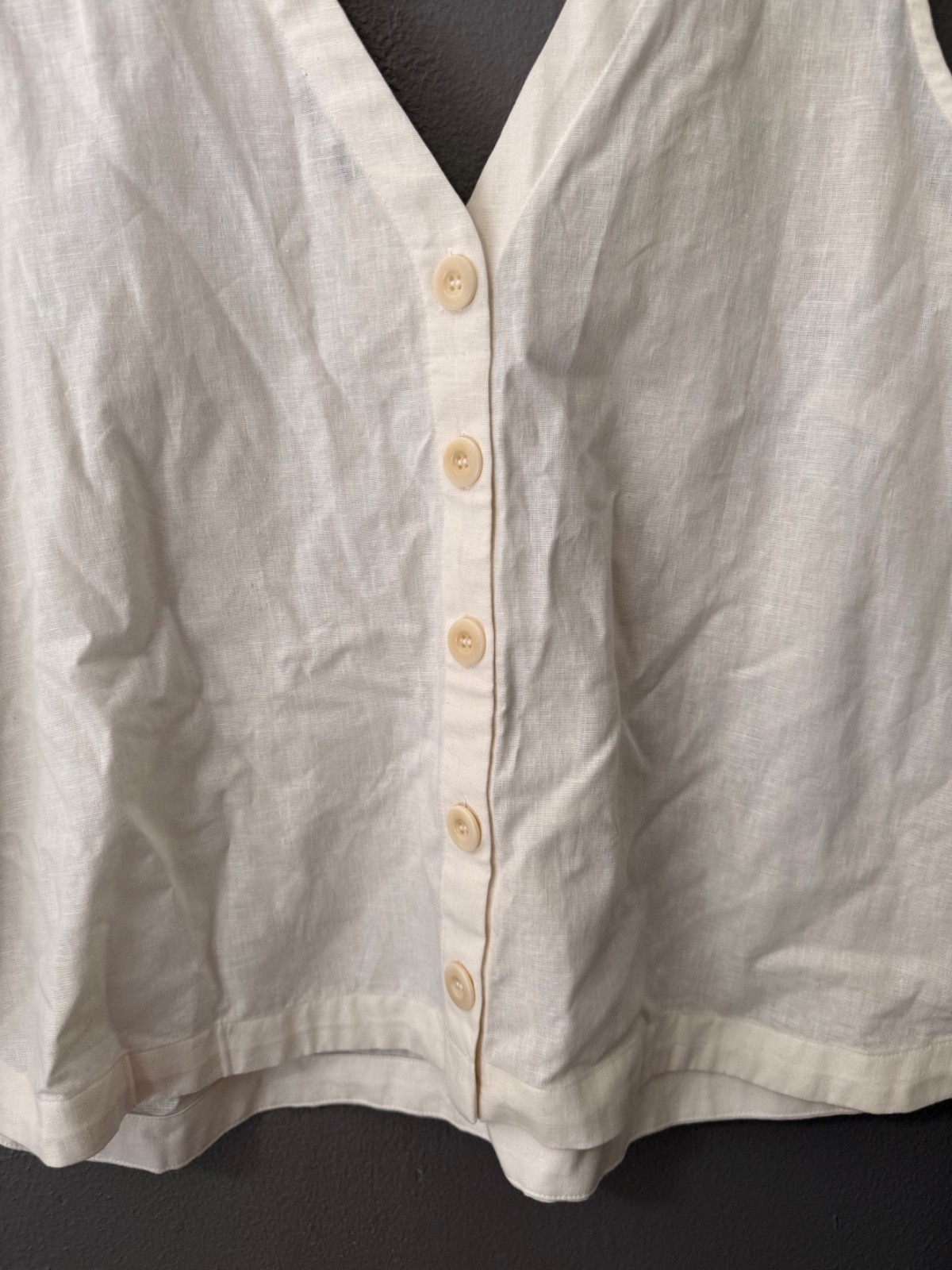 Madewell Plus Size White Button Back Sleeveless T… - image 5