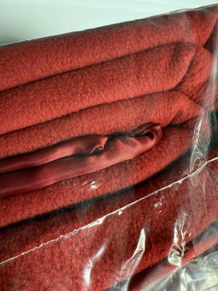 ✨ Manta polar suave de fácil cuidado tamaño king Martha Stewart - Nueva con etiquetas ✨ Foto 3 de 4