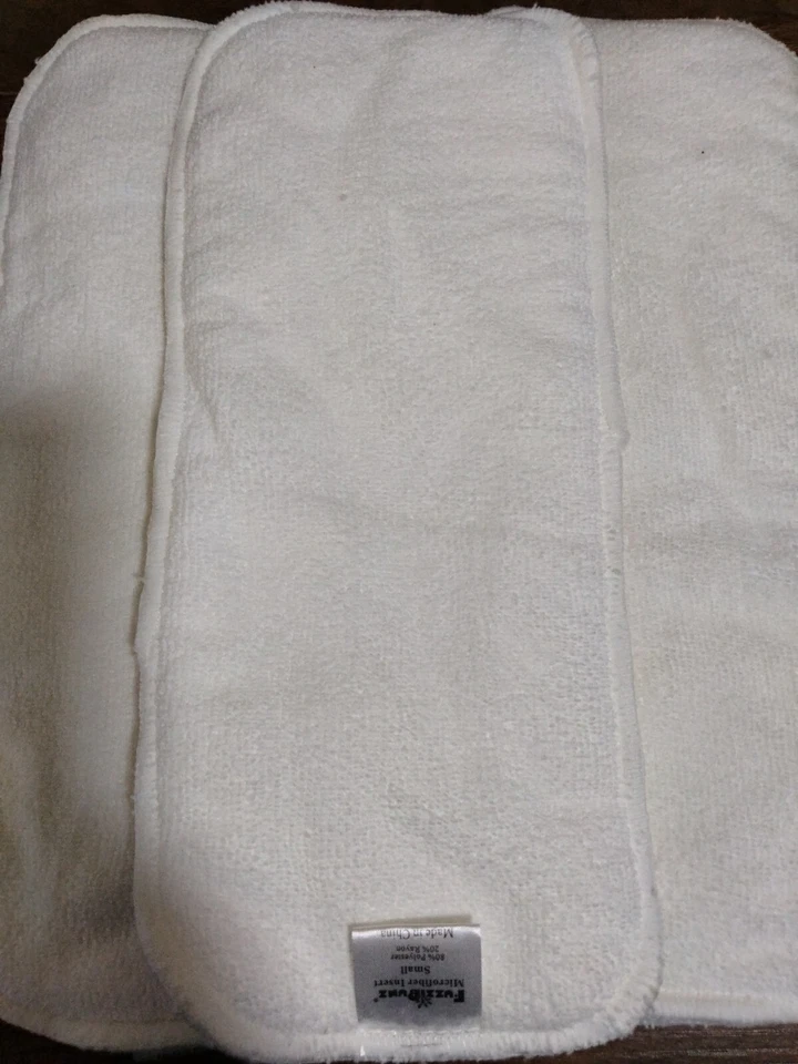 Тканевая вставка из микрофибры FuzziBunz для подгузников набор из 10 маленьких белых - Изображение 4 из 4