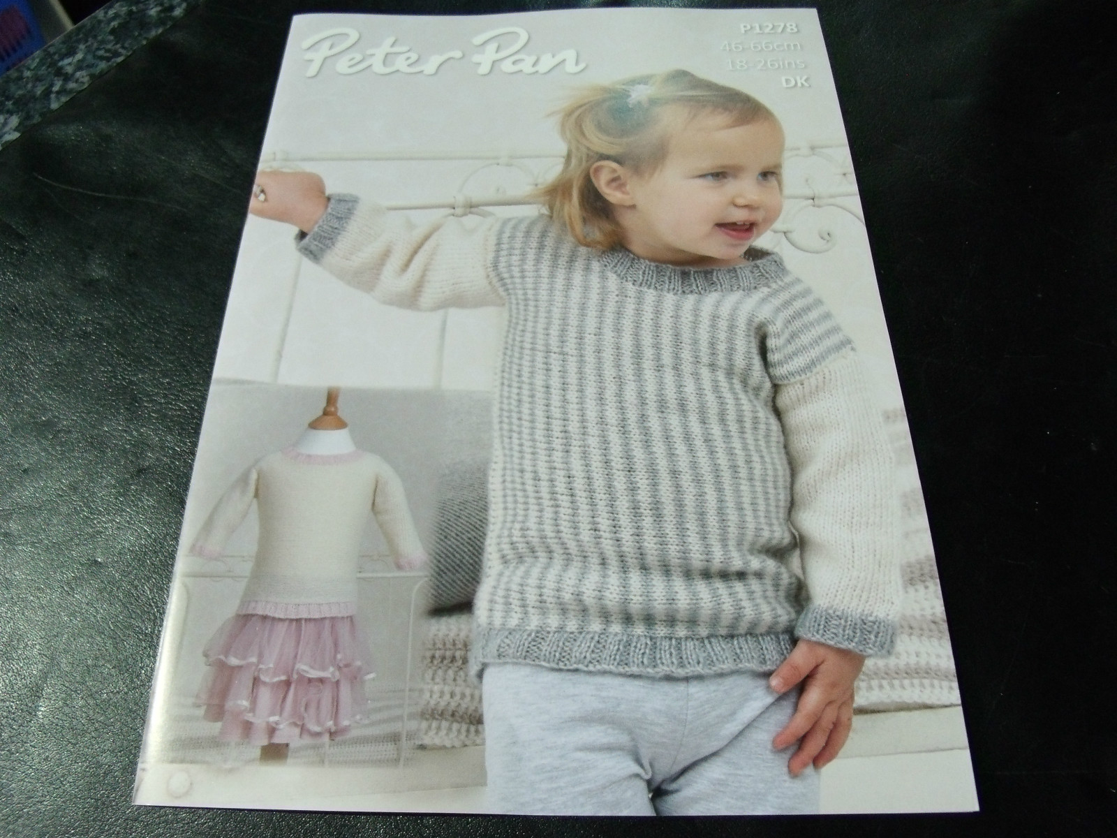 Peter Pan Double Knit Pattern P1278 46 - 66 cm Sweaters