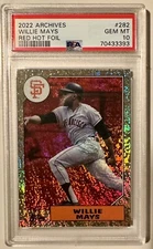 2022 TOPPS ARCHIVES RED HOT FOIL - WILLIE MAYS - 46/50 -  PSA 10 - POP 4