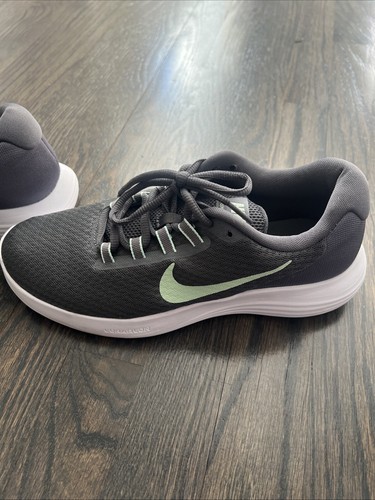 Size 9 - Nike Lunarconverge Fresh Mint Sneakers