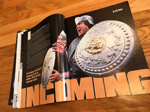WWE RAW 2001 WRESTLING MAGAZINE REGAL - Picture 6 of 8