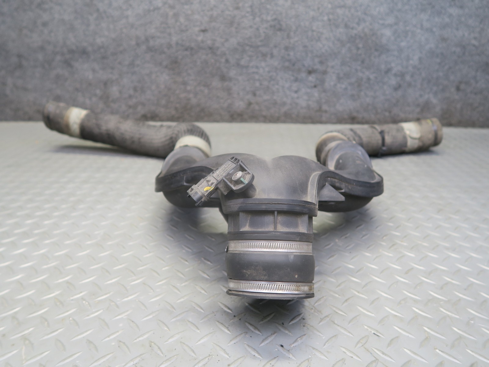 2017-2020 MASERATI LEVANTE M161 3.0L AIR INTAKE DUCT W SENSOR & HOSES