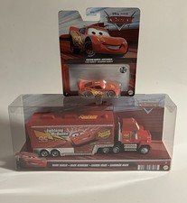 Disney Pixar Cars Mack Hauler Cars 1 camión remolque y Lightning McQueen NUEVO