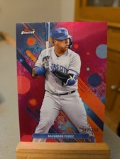 2025 Topps Finest Salvador Perez Common Magenta Refractor 322/350 Royals
