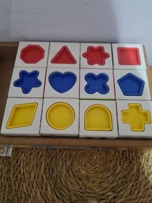 Tomy Big Fun Learn and Play Box Of Blocks Vintage Toy Fun Cubes Vintage 1994.