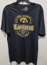 University Of Iowa Hawkeyes T-Shirt Men's Large Dark Gray S/S Est 1847 Go Hawks