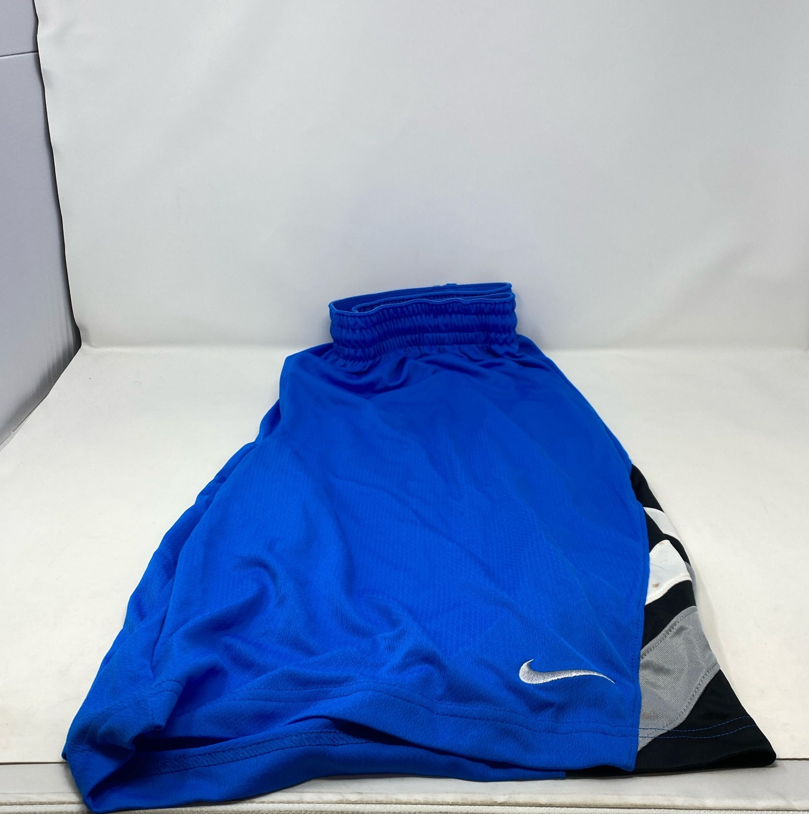 Nike Men’s Layup 2.0 Dri-FIT Basketball Shorts Blue/Black/White/Grey - Size L
