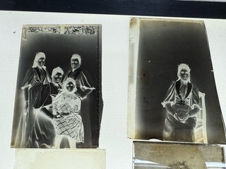 3 Boîtes 50 Photos Verre 9x12 Portrait Groupe Famille Paysages Divers 1900 1930