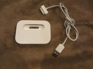 Original Apple iPod iPhone 2003 Charging Dock/Stand & USB cable