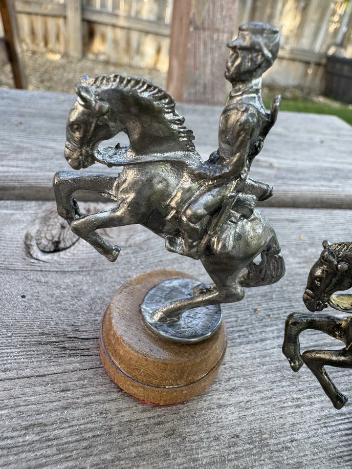 Pieza de ajedrez de peltre de la Guerra Civil soldado de la Unión a caballo saltador Foto 2 de 4