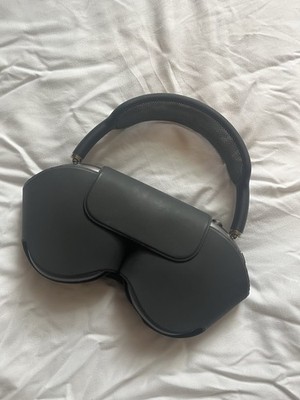 Apple AirPods Max Wireless Over-Ear Headset - Space Gray