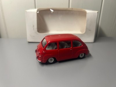 SELTENES SPOT ON TRIANG FIAT MULTIPLA DIECAST MODELLAUTO IN ROT