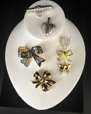 Group of 5 Vintage Joan Rivers Gold Tone & Judith Ripka Sterling Silver Pins