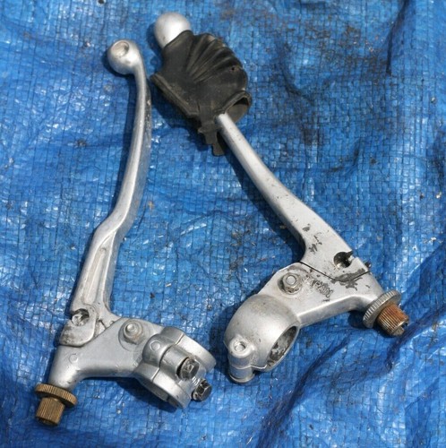 1973 Kawasaki 350 F9 LEVERS AND PERCH'S - Picture 2 of 2