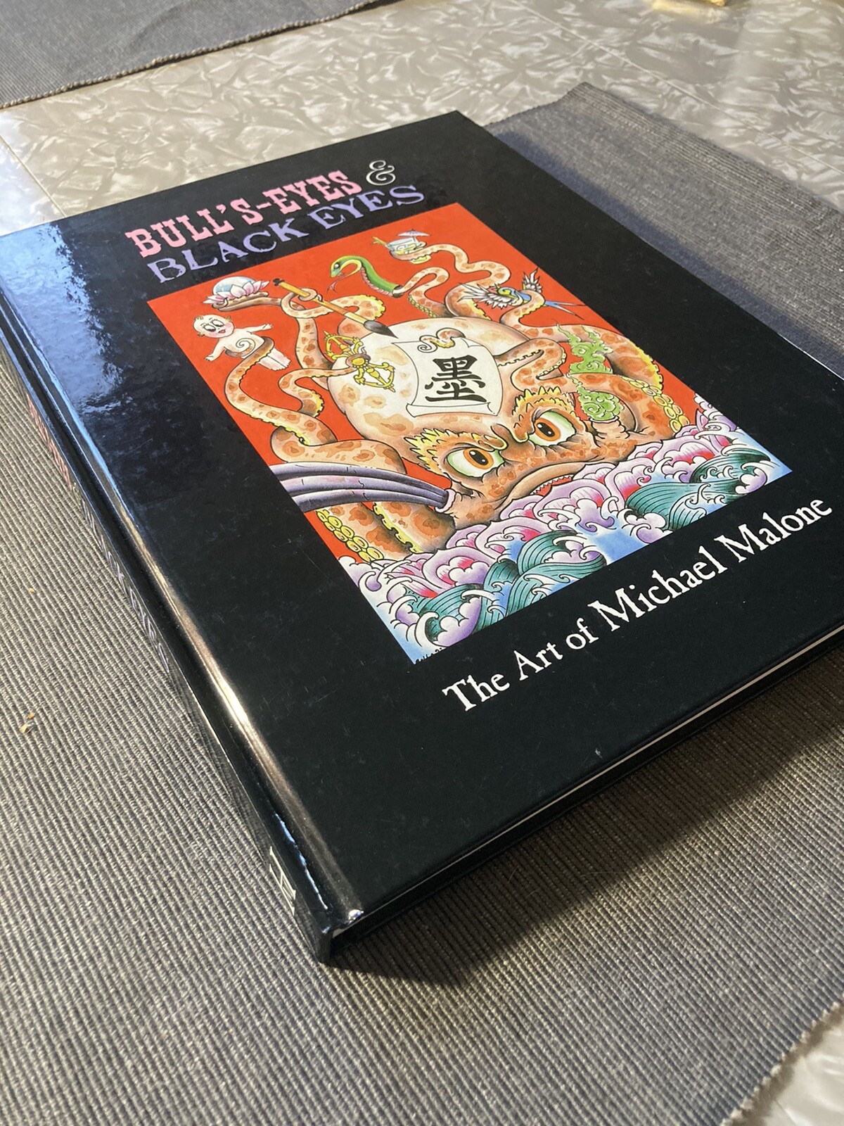 洋書・刺青]BULL'S EYES BLACK EYES-