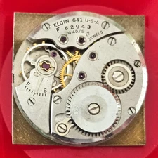 ELGIN 641 17J 4ADJ USA WATCH MOVEMENT (BALANCE RUNS WITH ROTATION)  LOT.525